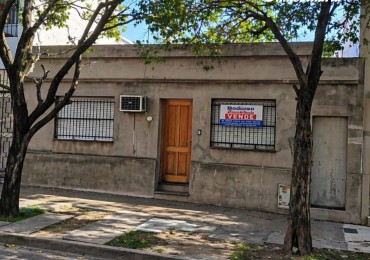 CASA EN VENTA,  CALLE SARMIENTO 