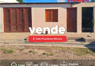 CASA EN VENTA, CALLE PTE. ALFONSIN, INGRESO A LA CIUDAD DE DIAMANTE